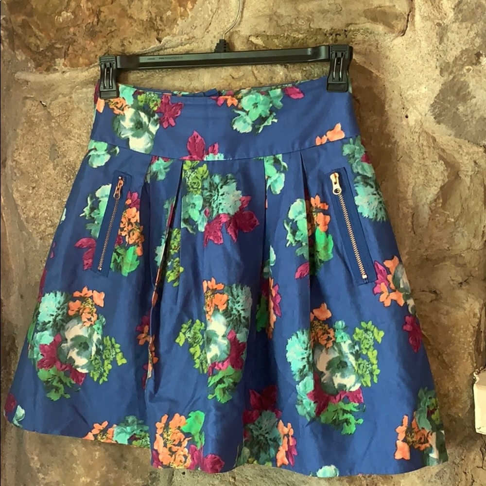 Maeve skirt with copper zippers